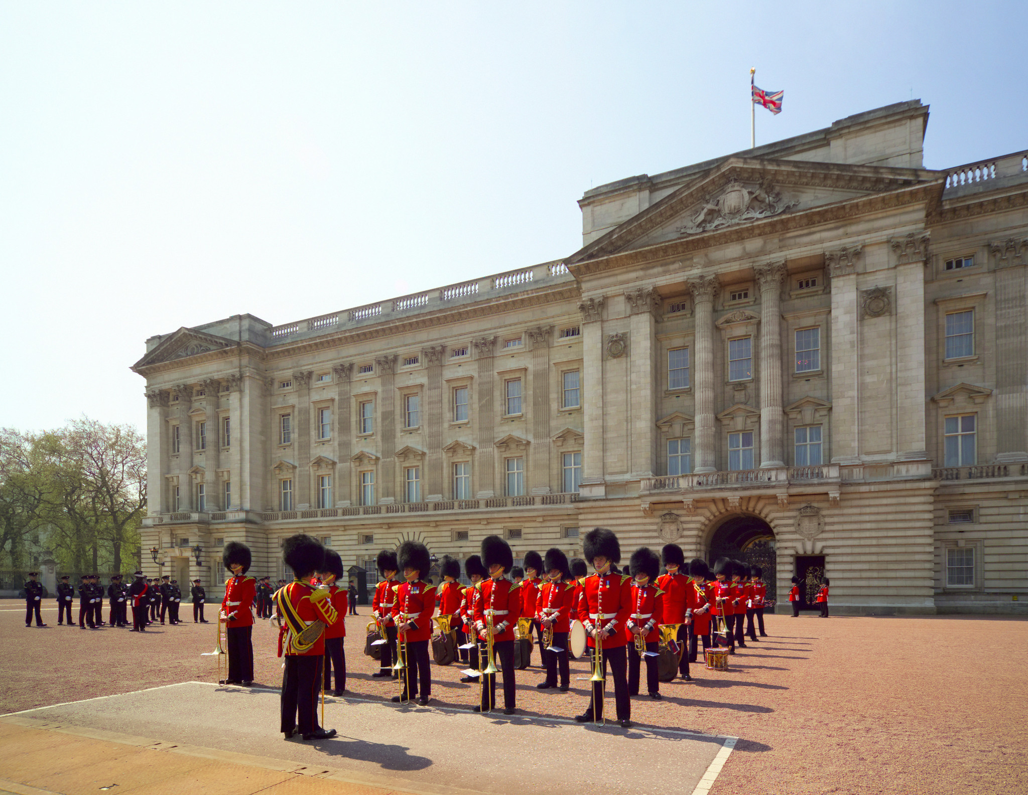 Full Day London with Changing of the Guard and Thames River Cruise - Photo 1 of 12